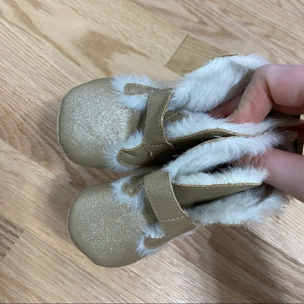 Old Navy Faux Fur Lined Ankle Boots Sz 4 Baby